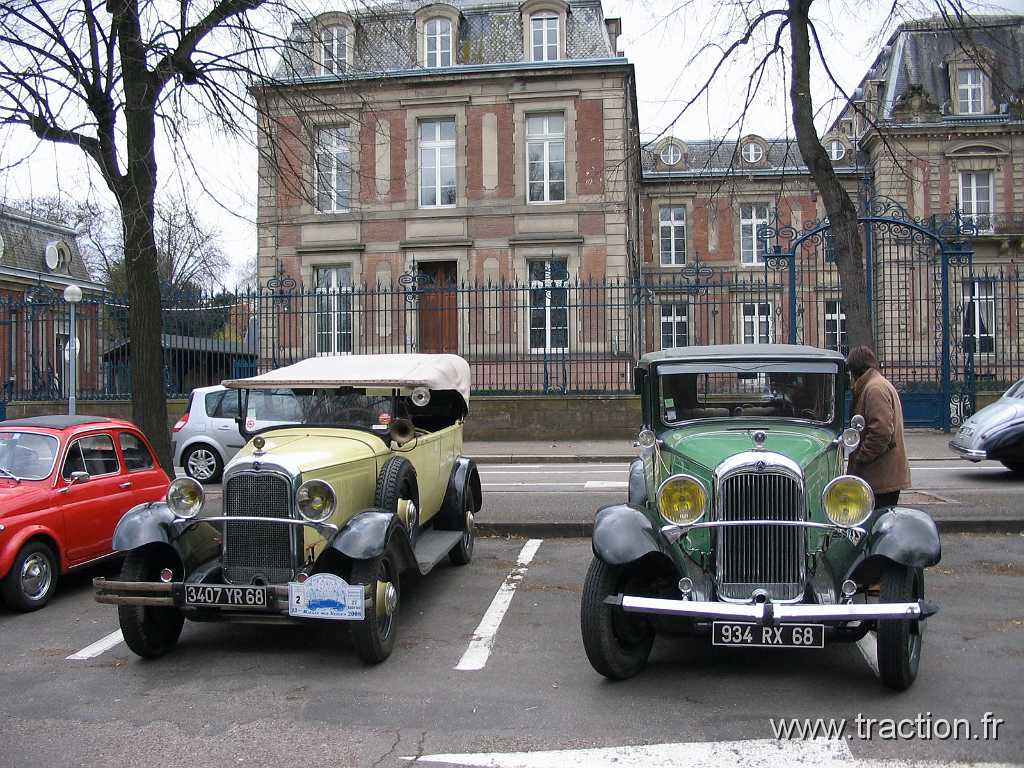 2008_03_02 Colmar 14.jpg - 02/03/2008 - 68000 COLMAR Rendez-vous mensuel de l'Association Colmar Auto-Rétro, CITROEN C4 Berline et C4 Torpédo